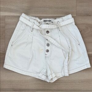 A&F - Paper Bag High Rise Shorts